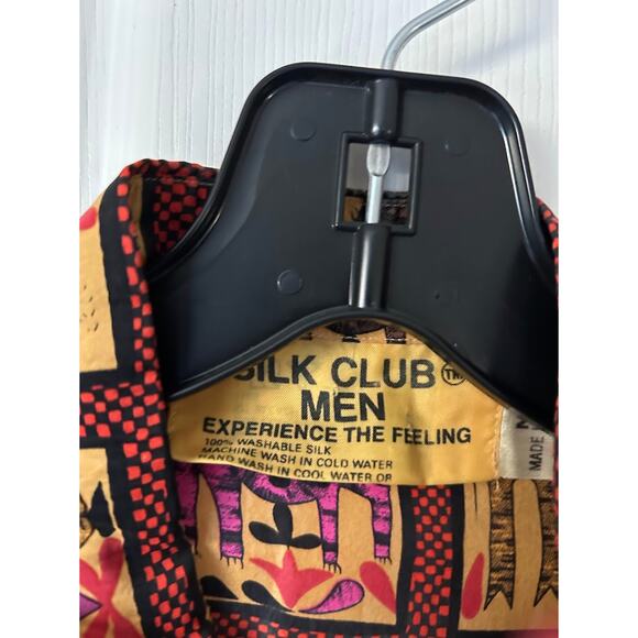 Vintage 90's Silk Club Button Up Shirt Mens M Red Animal Print Retro Classic - Picture 6 of 10